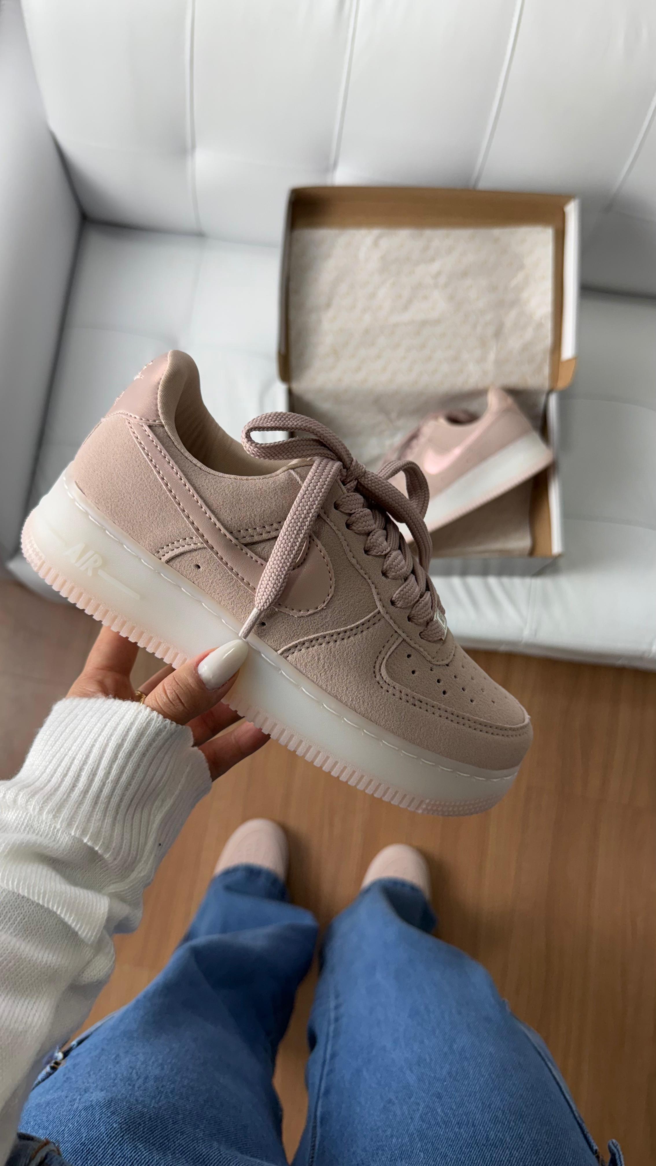 Nike Air Force On Flamingo