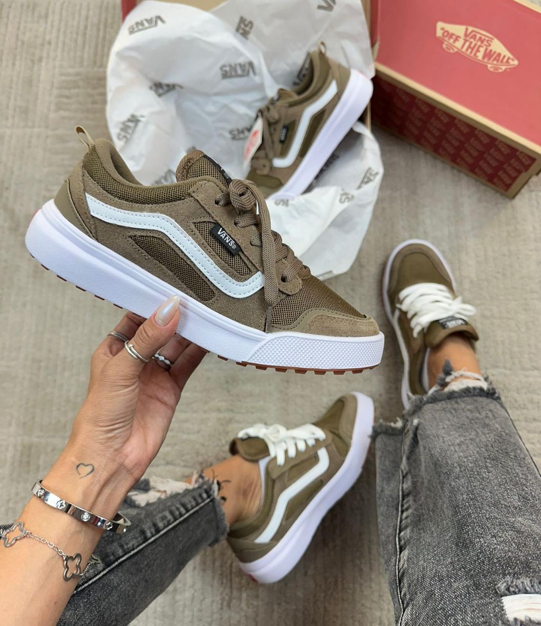 VANS ULTRARANGE