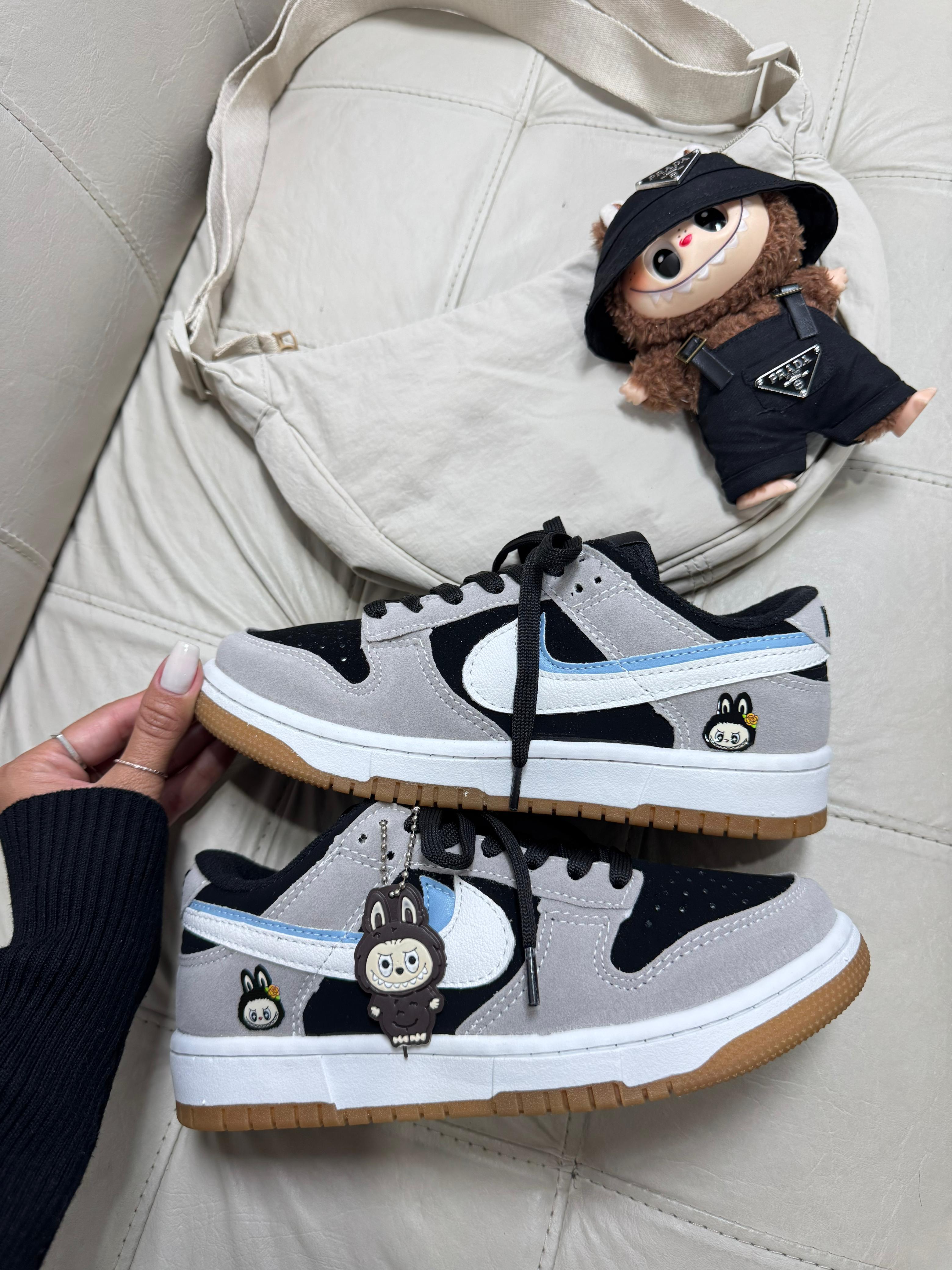 Nike Sb Labubu Cinza