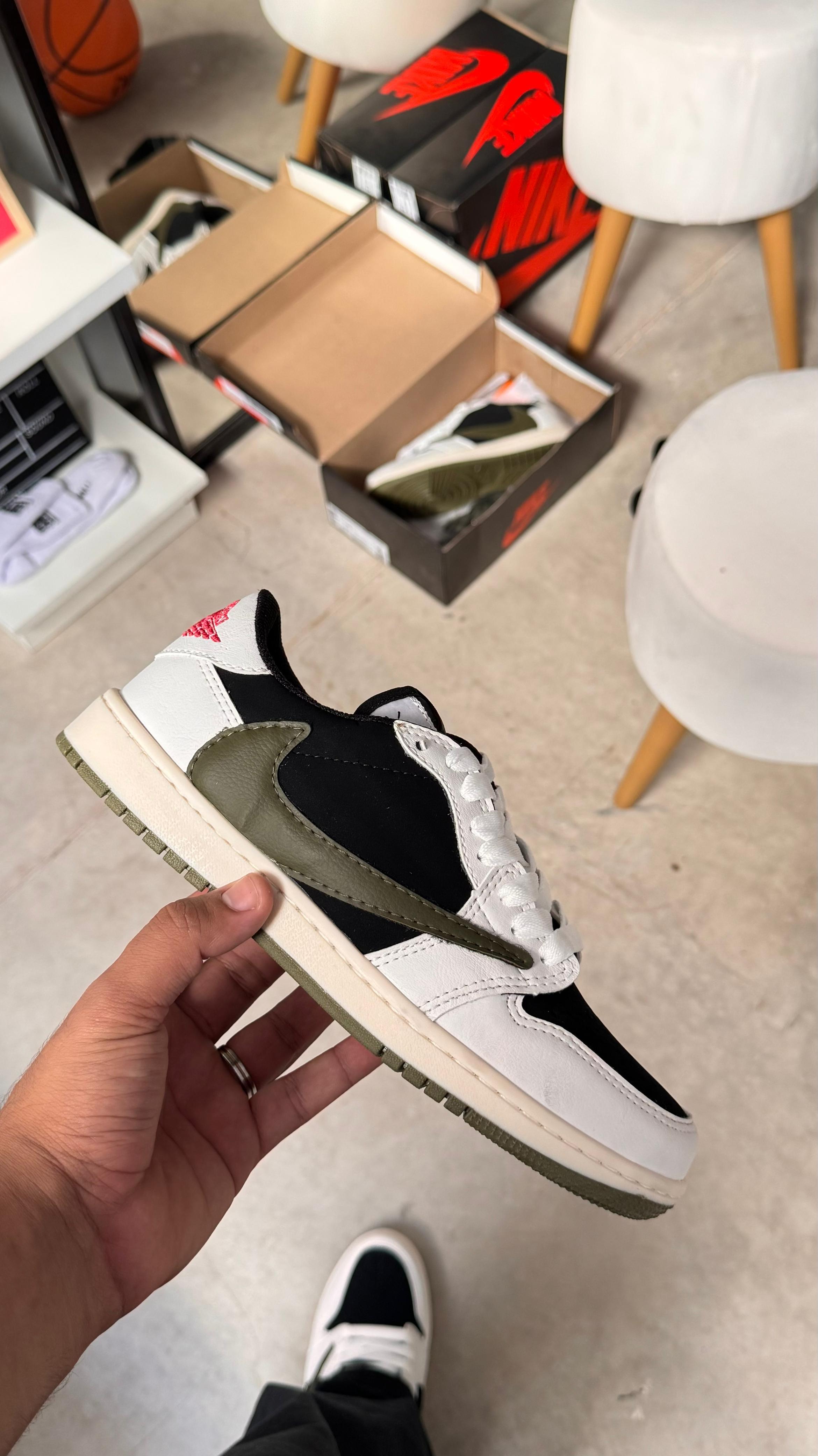 Air Jordan Travis Scott Black Phantom