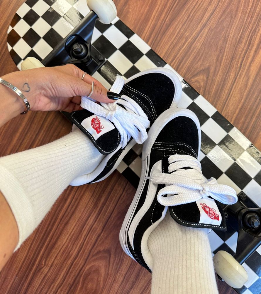 Vans Knu Preto e Branco