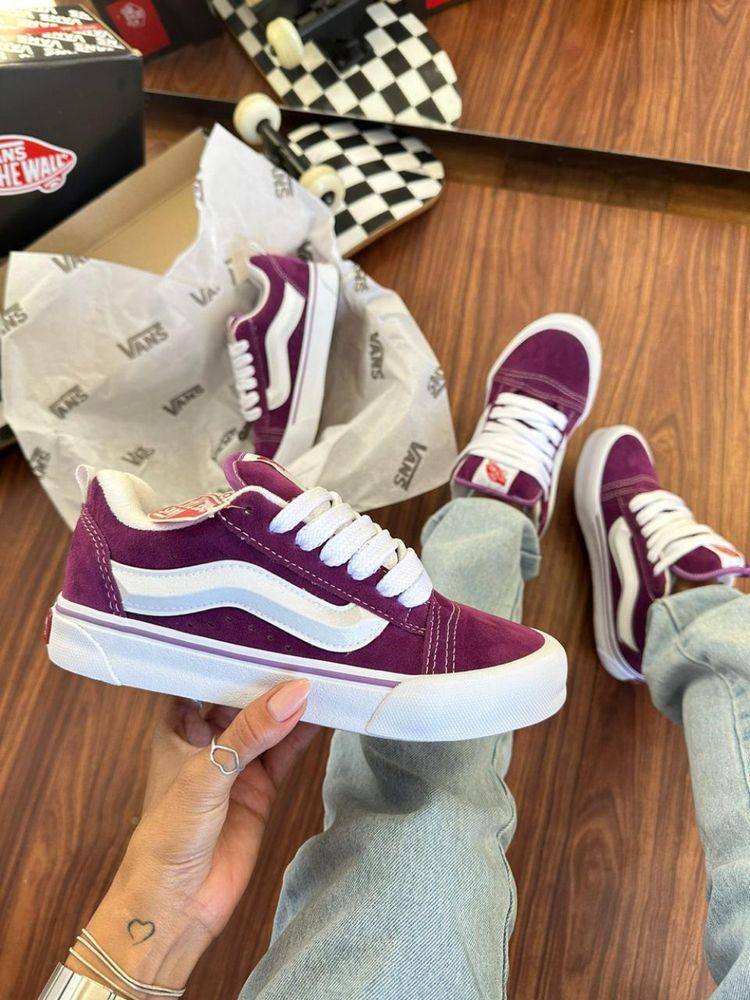 Vans KNU