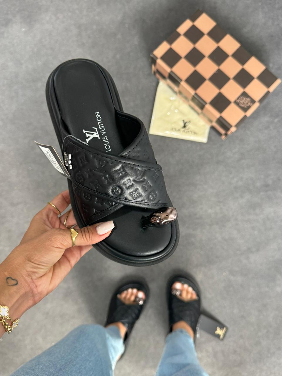 CHINELO LOUIS VUITTON