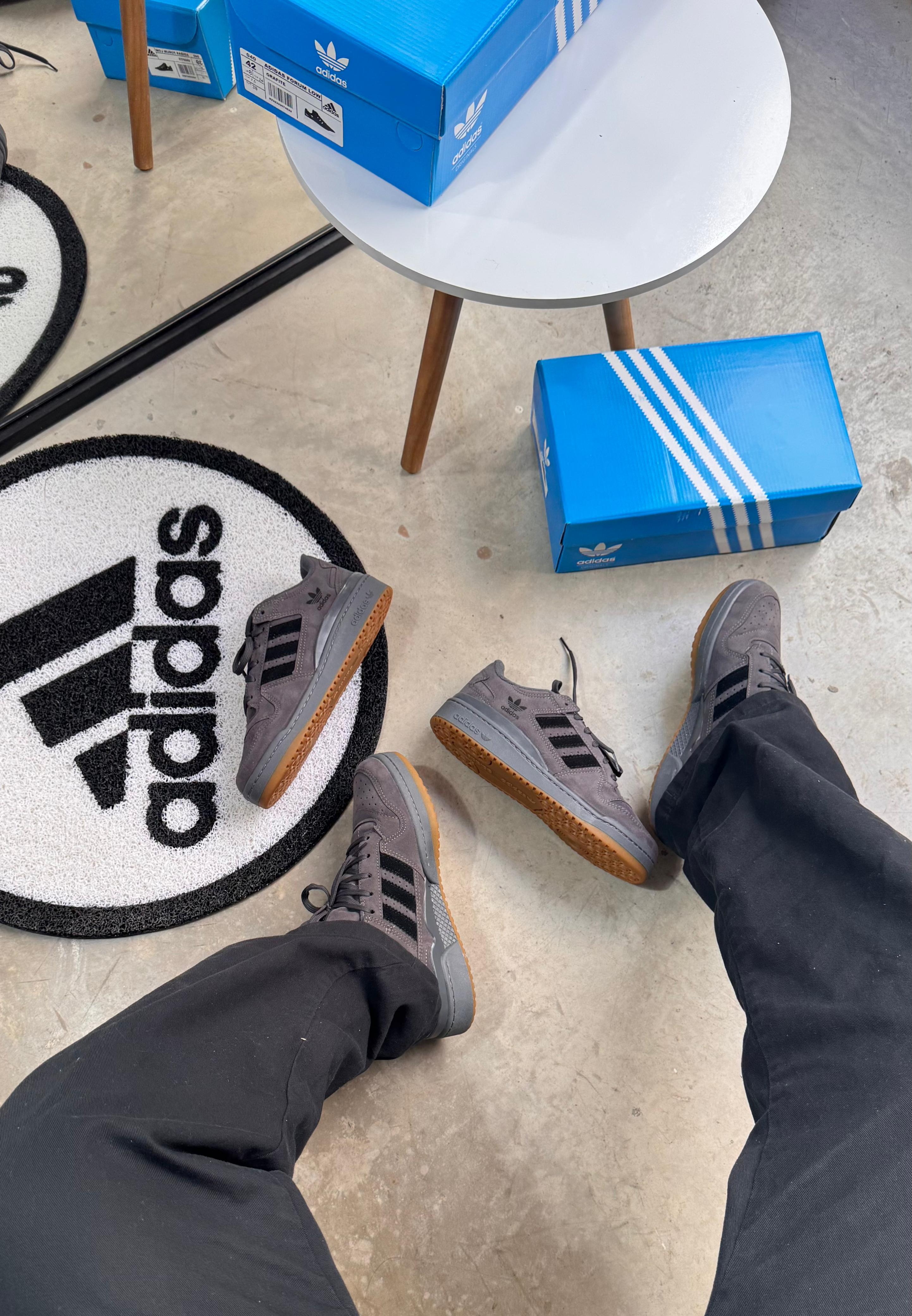 Adidas Fórum