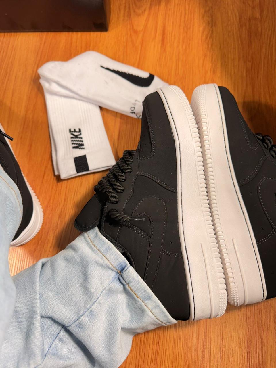 Nike Air Force Nobuck