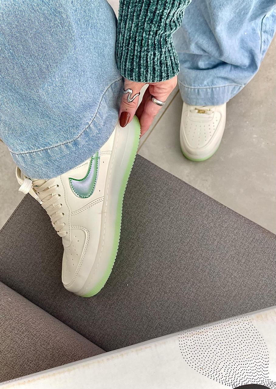 NIKE AIR FORCE